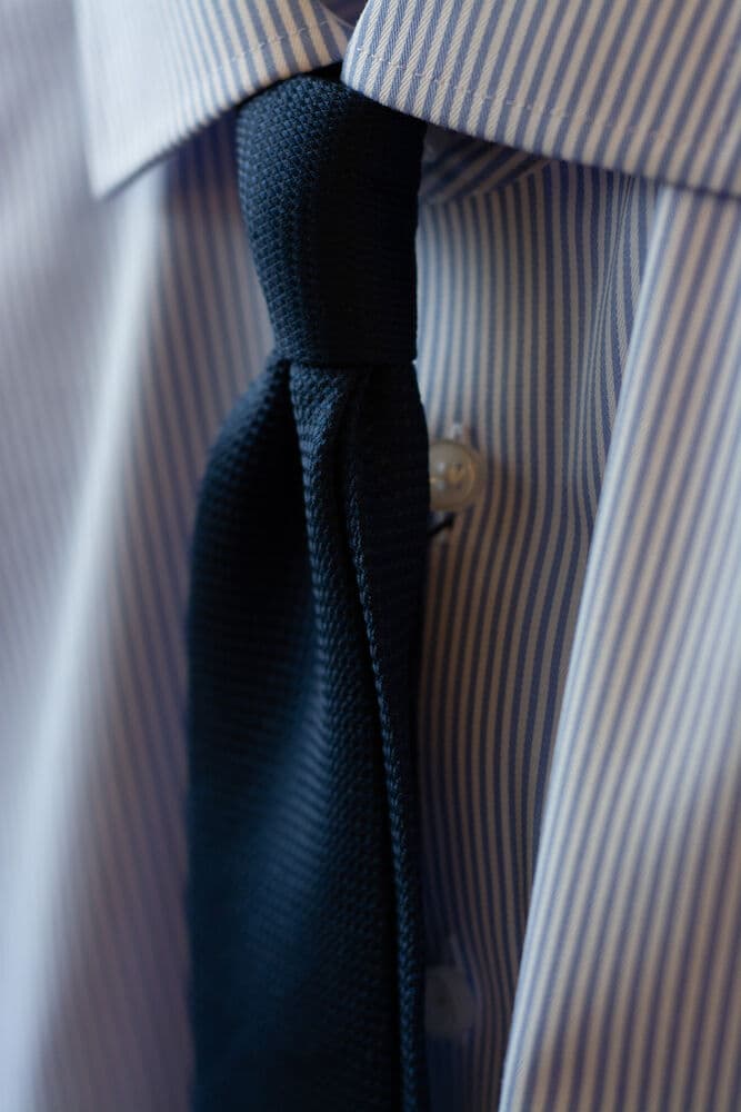 YELLOW BOW 50 MENS SHIRT