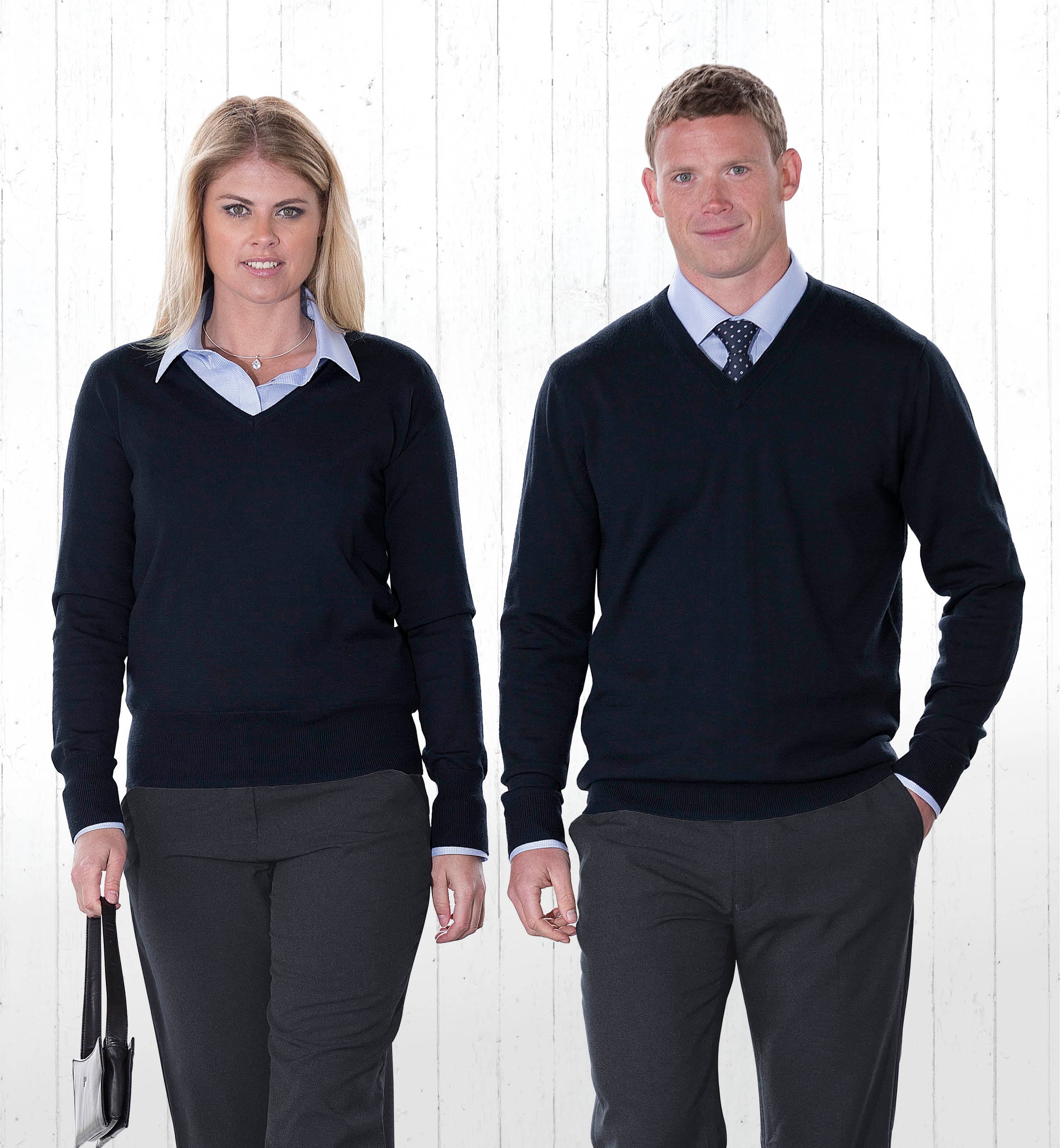 Merino Detailed Vee Pullover - Mens